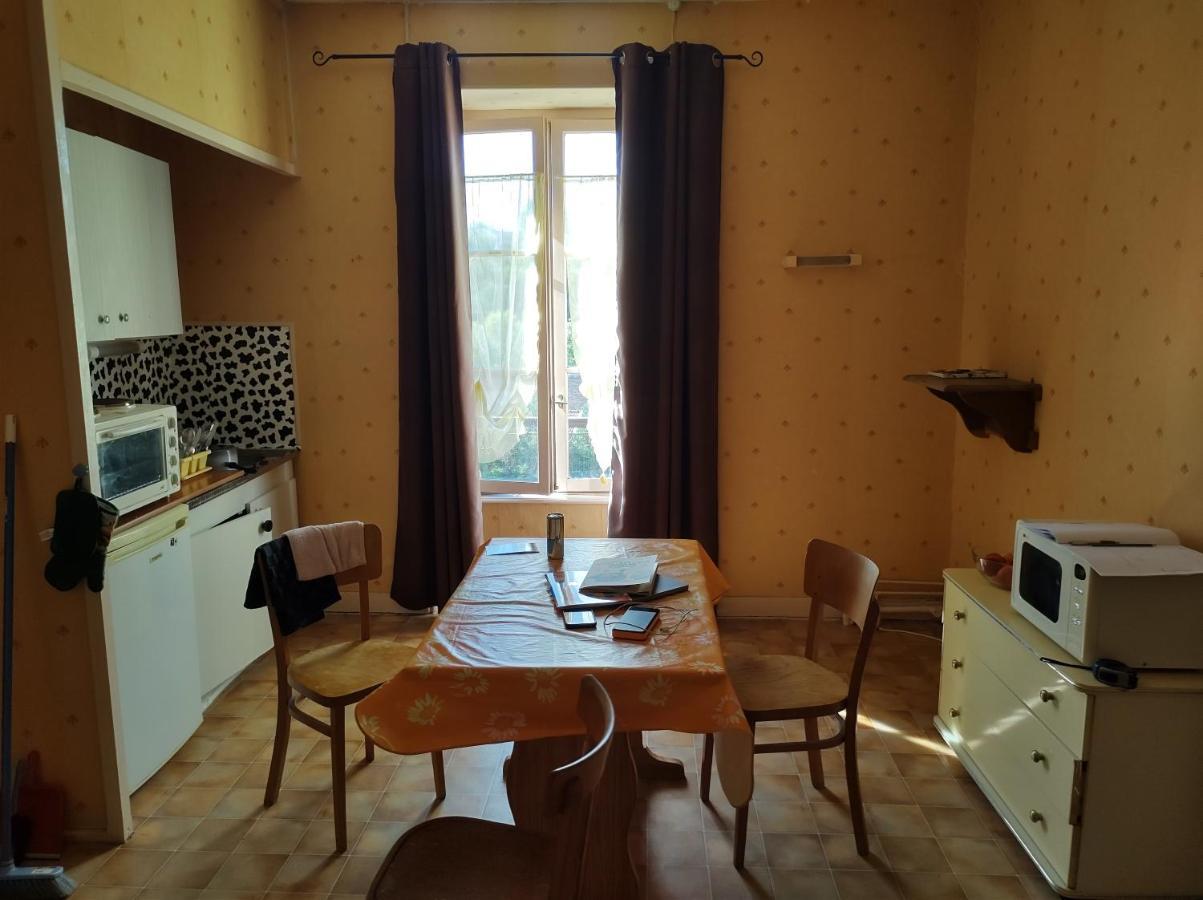 Les Hortensias Studio 6 Бурбон-ле-Ба Екстериор снимка